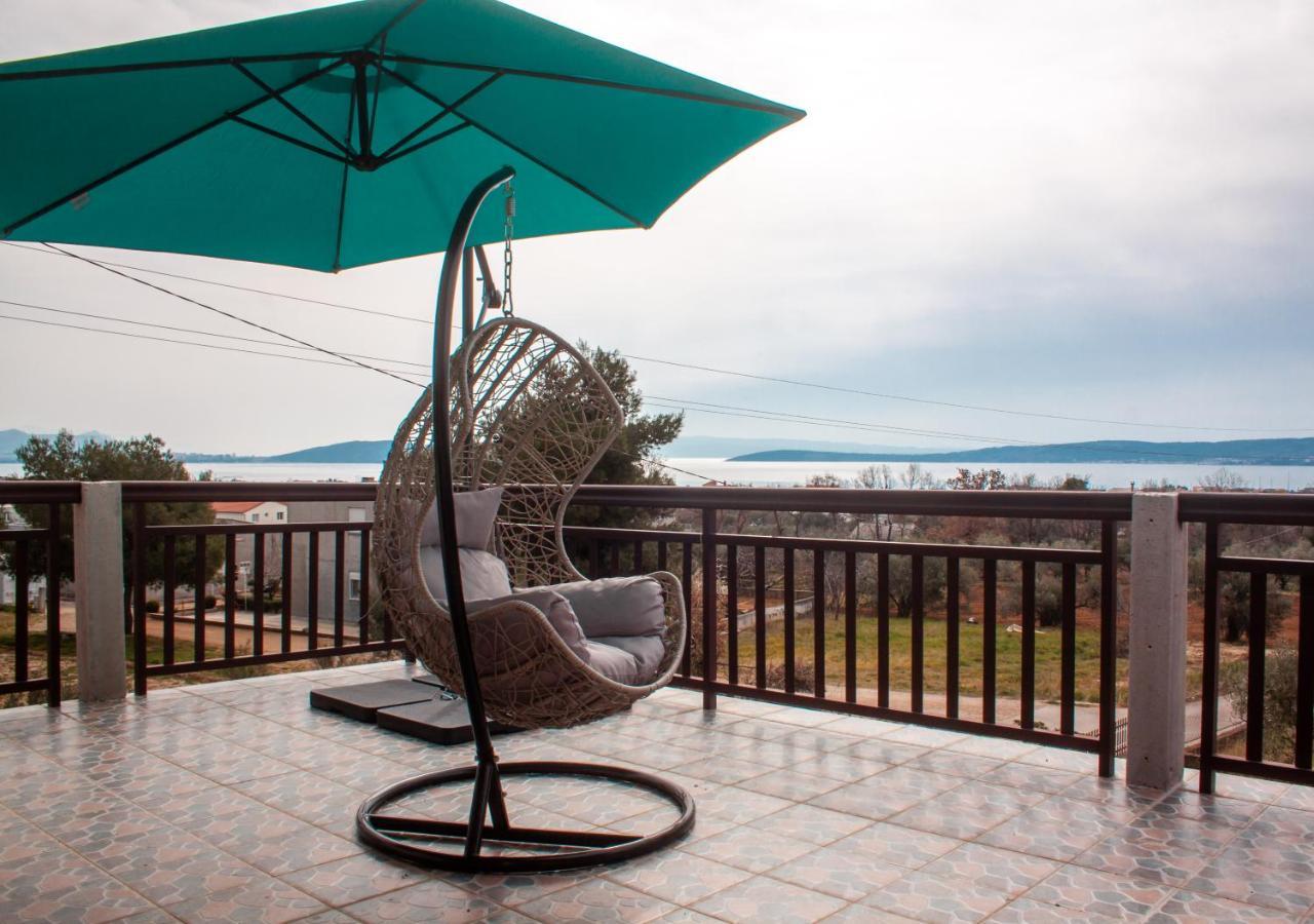 Apartment Juric Kaštel Novi Eksteriør billede
