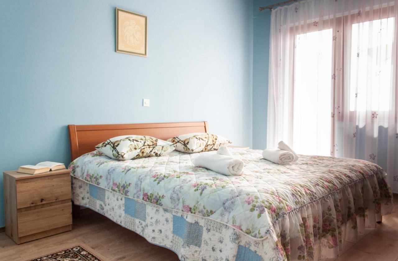 Apartment Juric Kaštel Novi Eksteriør billede